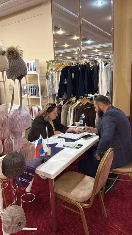 Завершилась московская выставка-платформа BEE-TOGETHER.ru по аутсорсингу в легкой промышленности — фотография 3